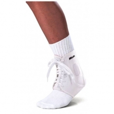 Спортивный бандаж на голеностоп Mueller ATF2 Ankle Brace (размер L)